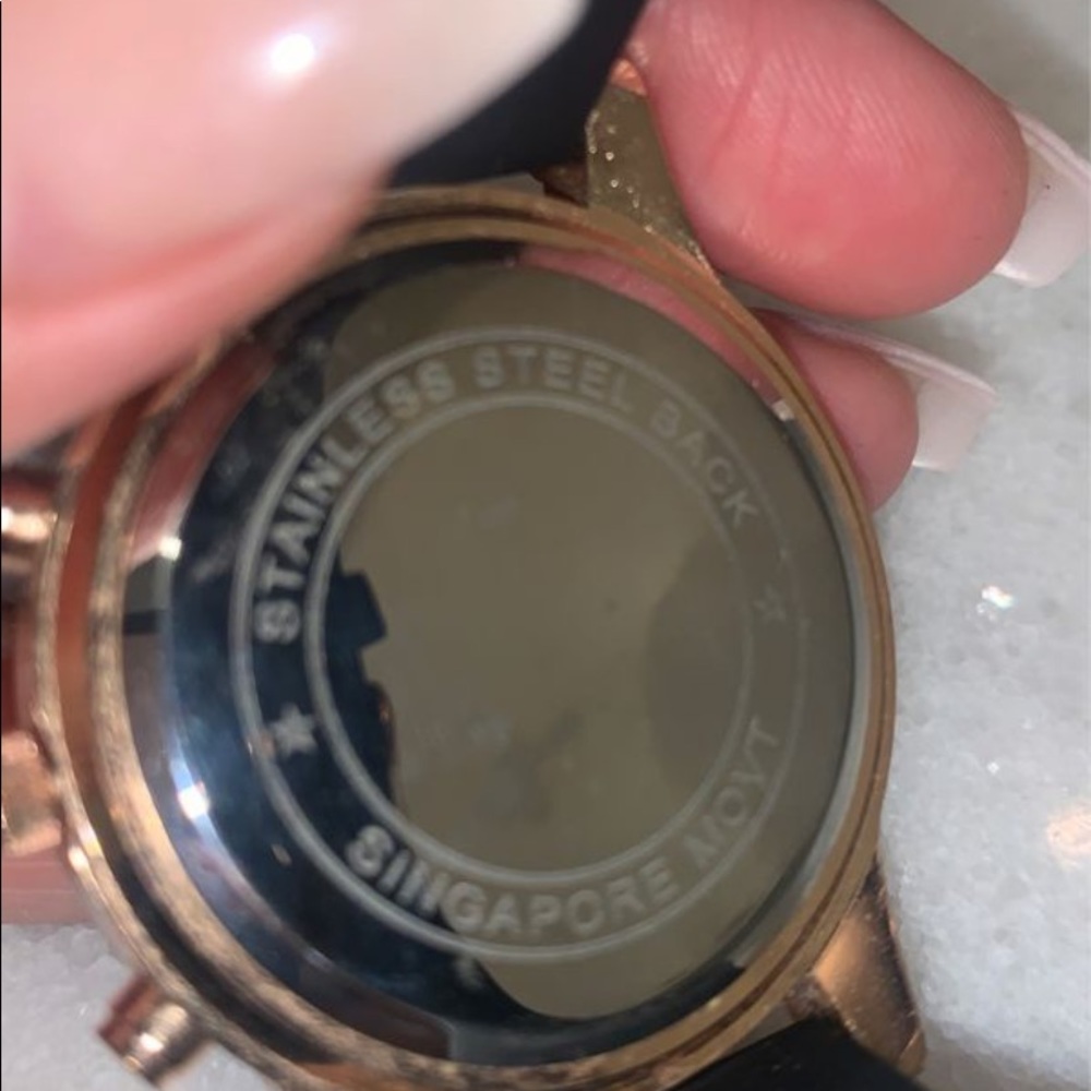 Watch - Picture 4 of 4